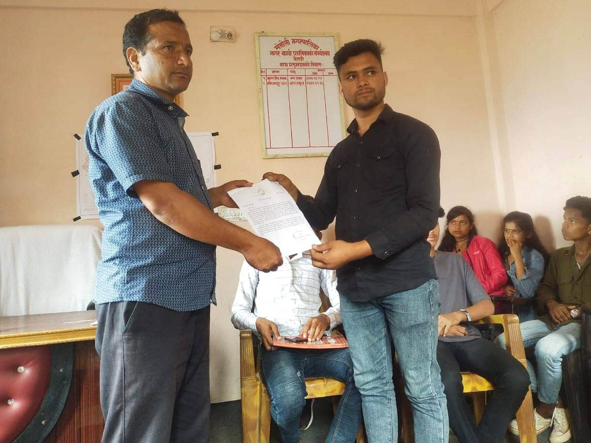 मदिरा नियन्त्रणको माग गर्दै मेलौली नगरपालिकालाई नेविसंघको ज्ञापन पत्र 